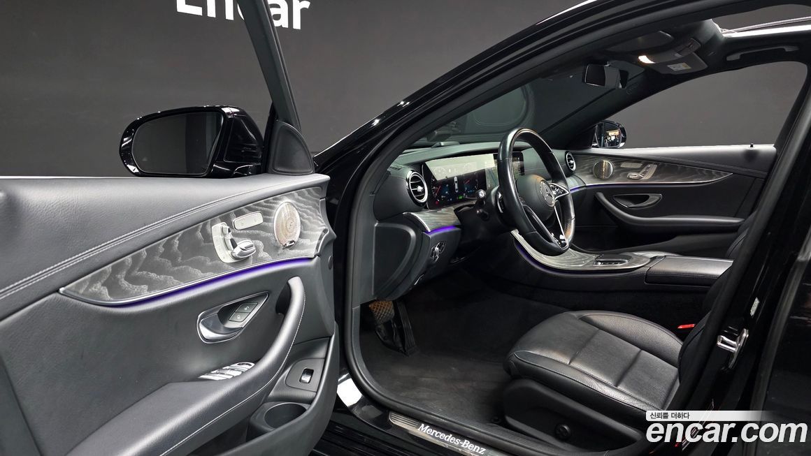 Mercedes-Benz E-Class 2022