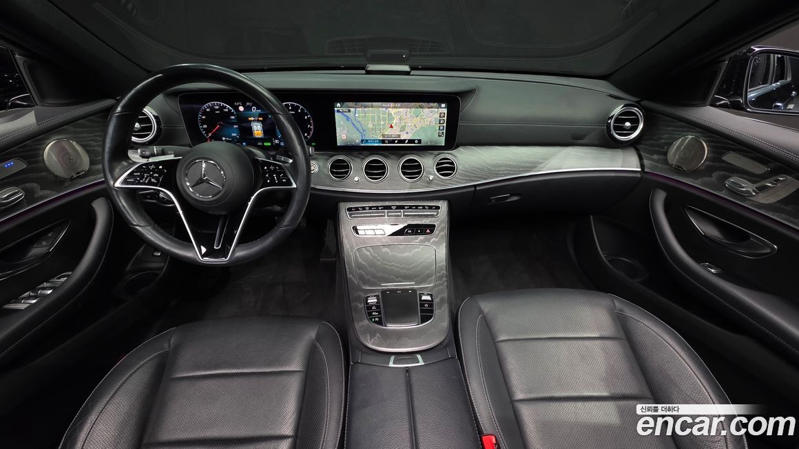 Mercedes-Benz E-Class 2022