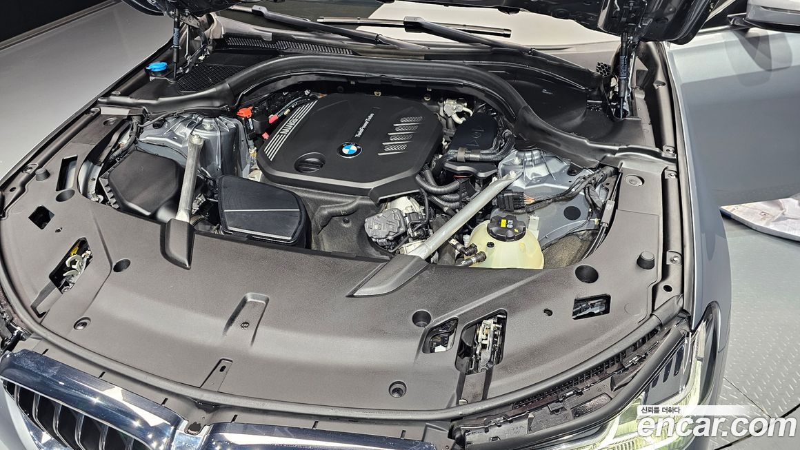 BMW Gran Turismo 2023