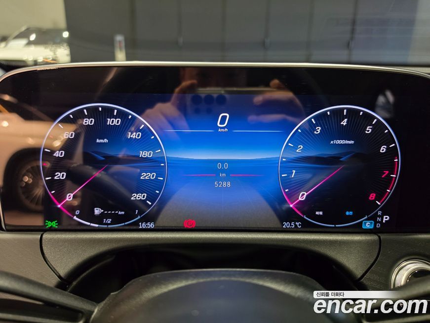 Mercedes-Benz E-Class 2025