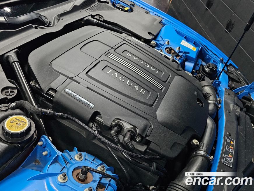 Jaguar XKR 2013