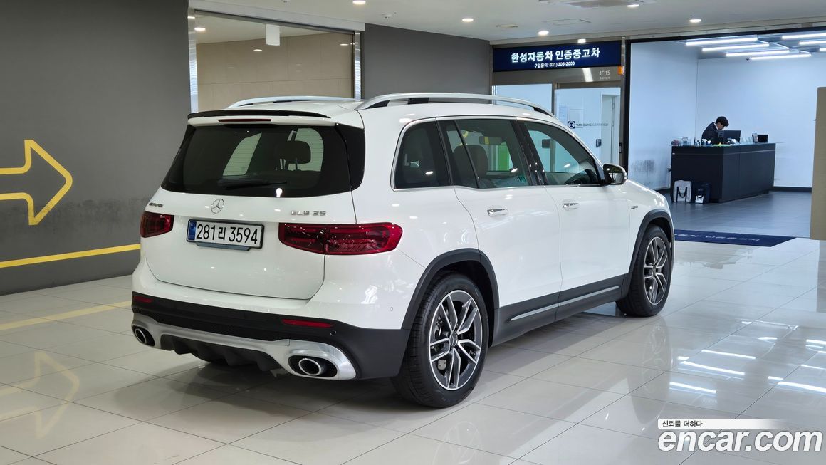 Mercedes-Benz GLB-Class 2025