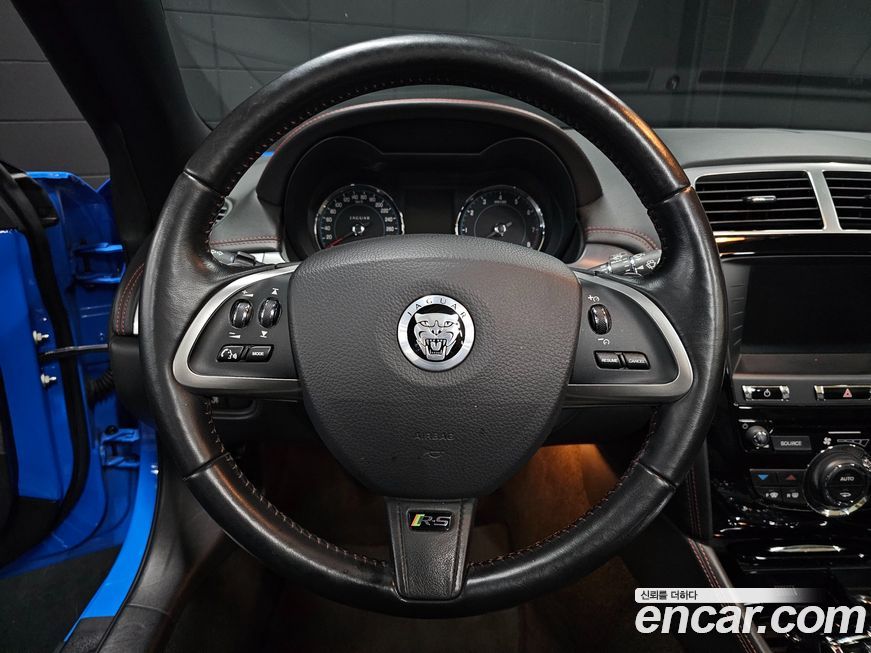 Jaguar XKR 2013