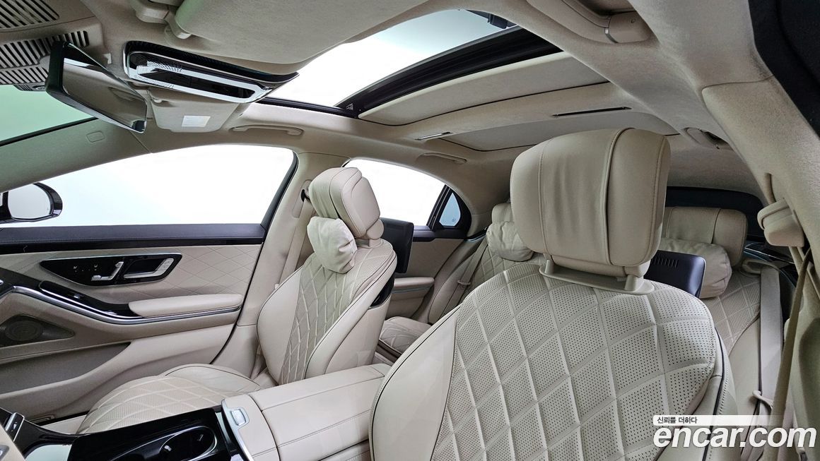 Mercedes-Benz S-Class 2021