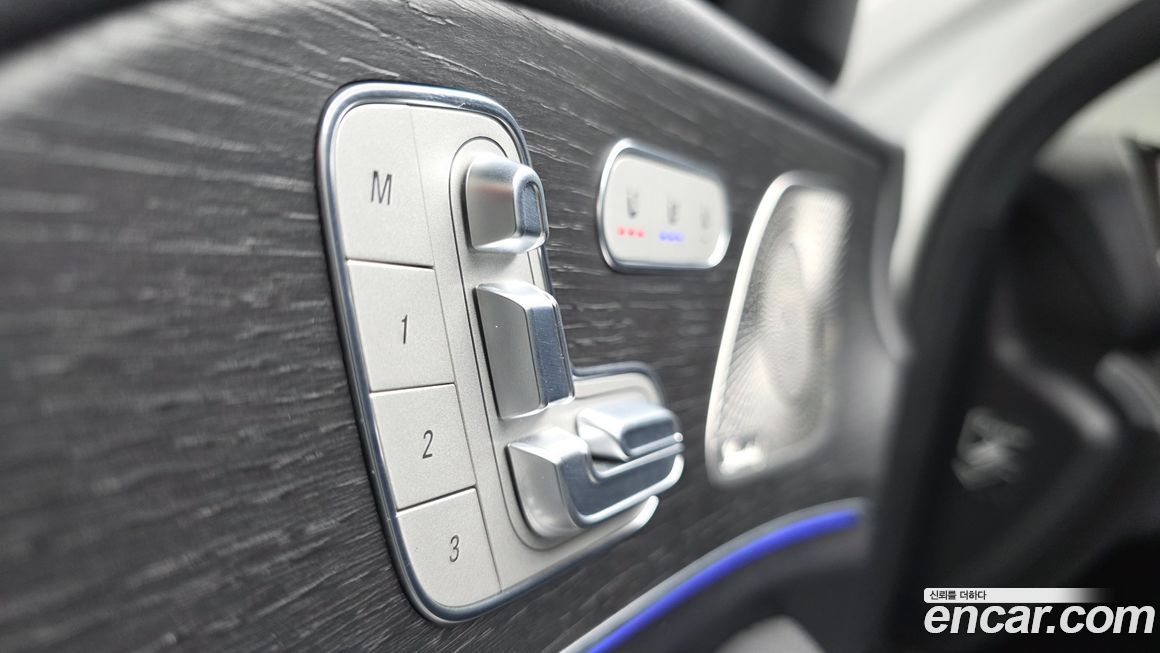 Mercedes-Benz GLE-Class 2023