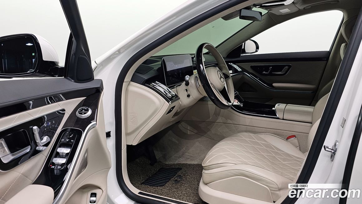 Mercedes-Benz S-Class 2021