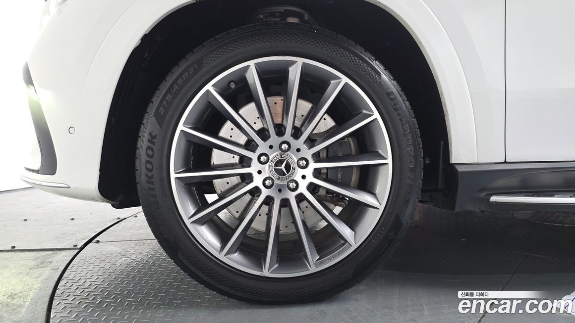 Mercedes-Benz GLE-Class 2023