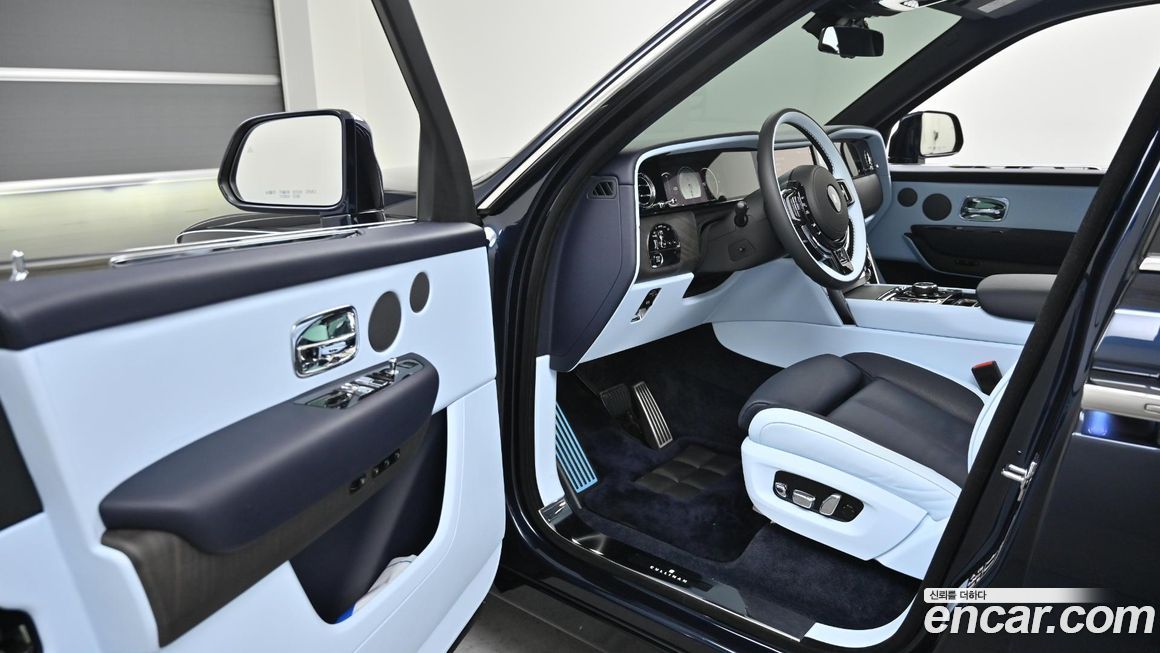 Rolls-Royce Cullinan 2025
