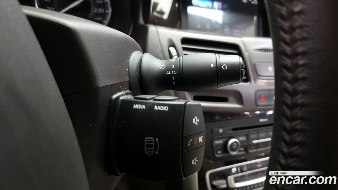 Renault-KoreaSamsung SM5  2013