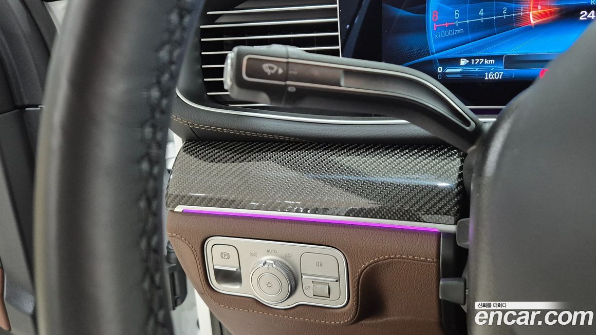 Mercedes-Benz GLE-Class 2025