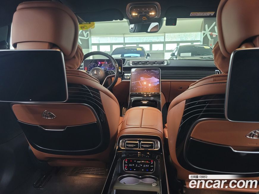 Mercedes-Benz S-Class 2024