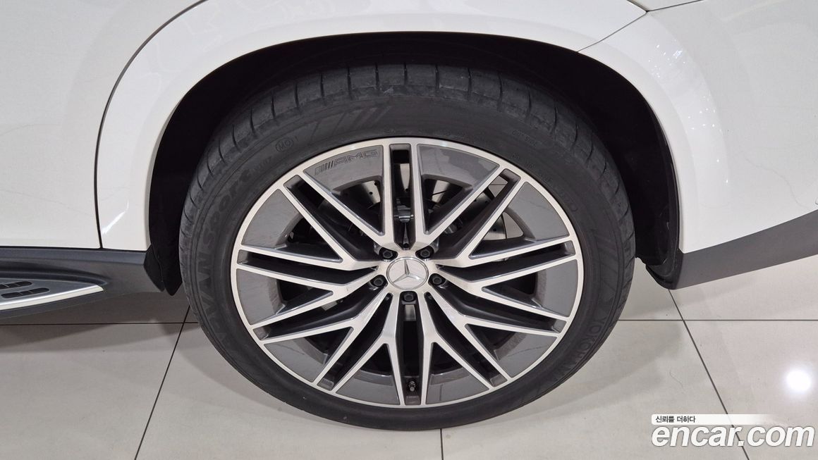 Mercedes-Benz GLE-Class 2025