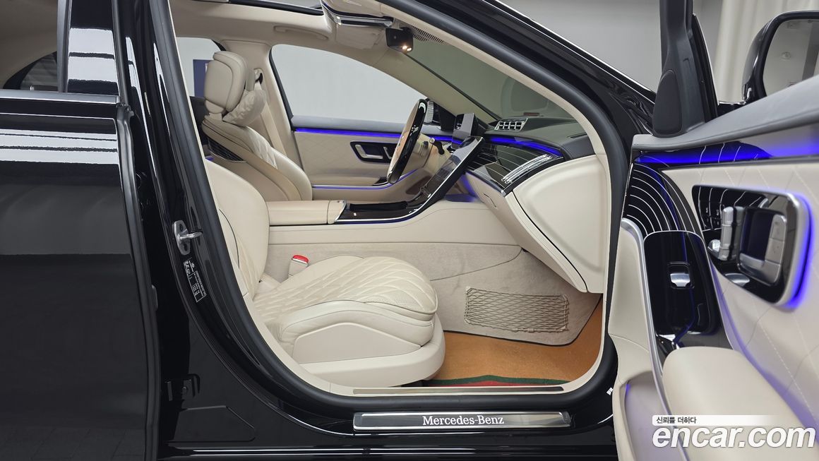 Mercedes-Benz S-Class 2023