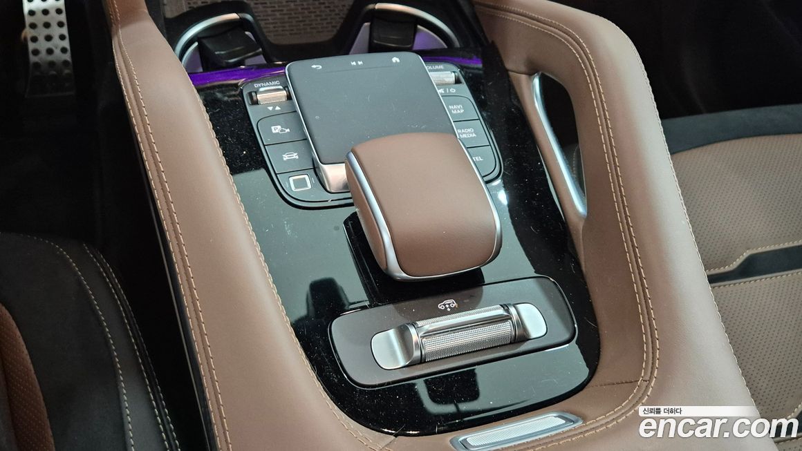 Mercedes-Benz GLE-Class 2025