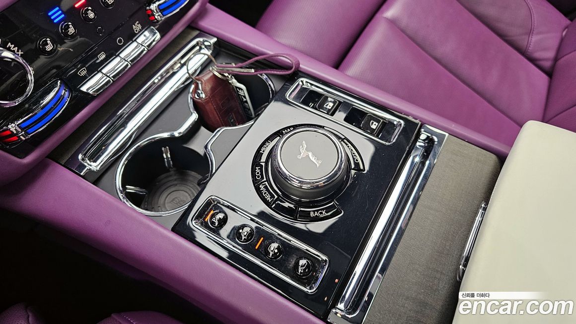 Rolls-Royce Ghost 2023