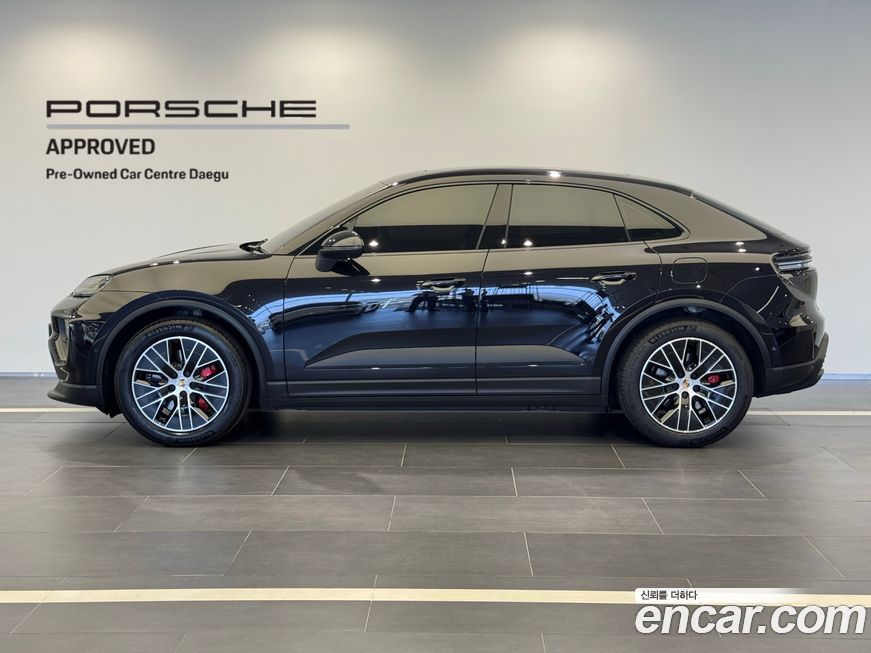 Porsche Macan 2025