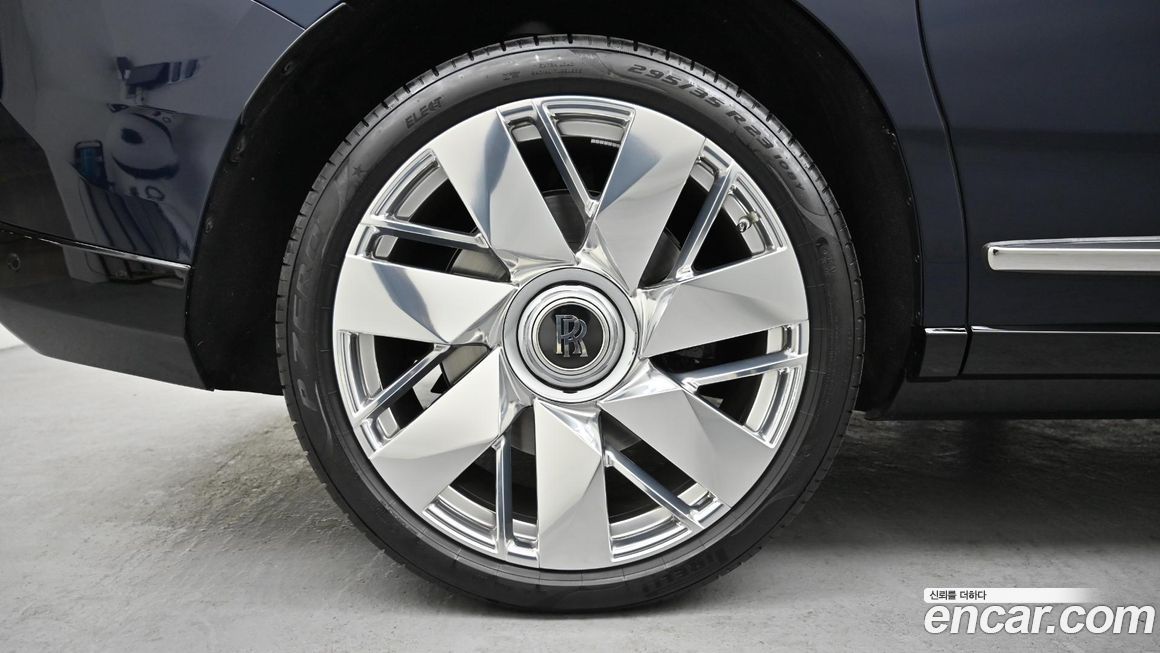 Rolls-Royce Cullinan 2025