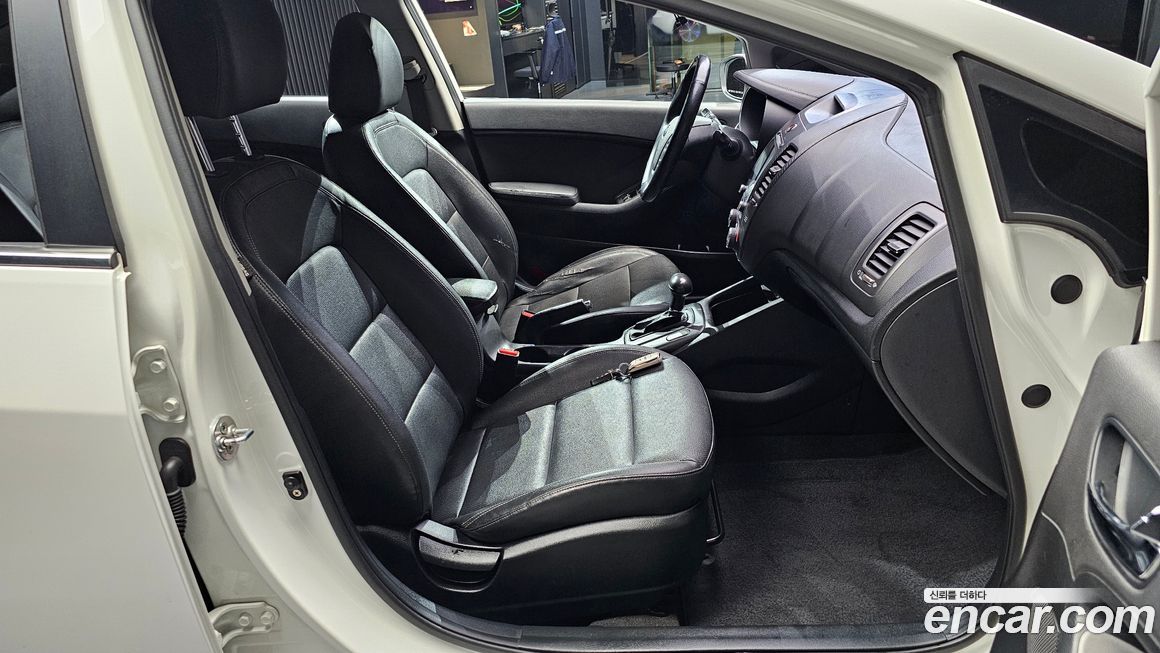 Kia K3 2015