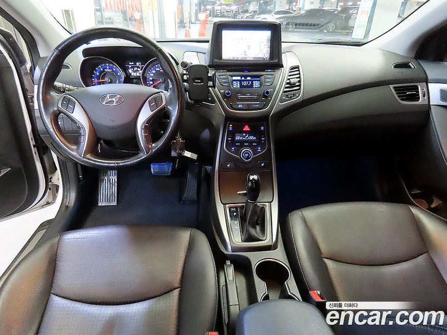 Hyundai AVANTE 2014