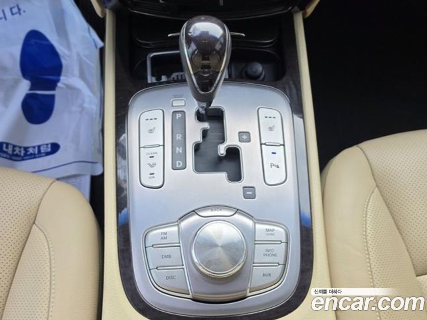 Hyundai Genesis 2010