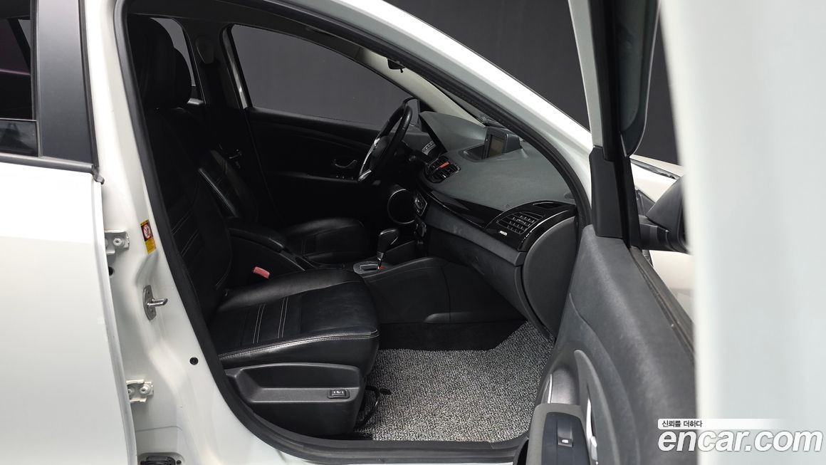 Renault-KoreaSamsung SM3 2016