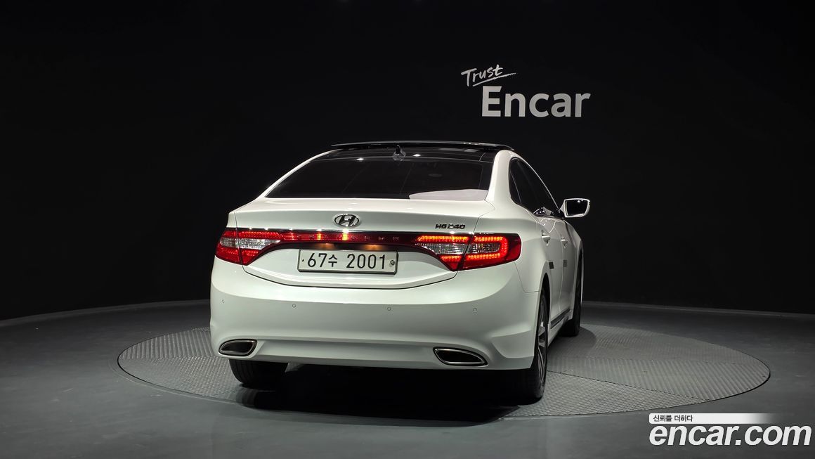 Hyundai Grandeur 2012