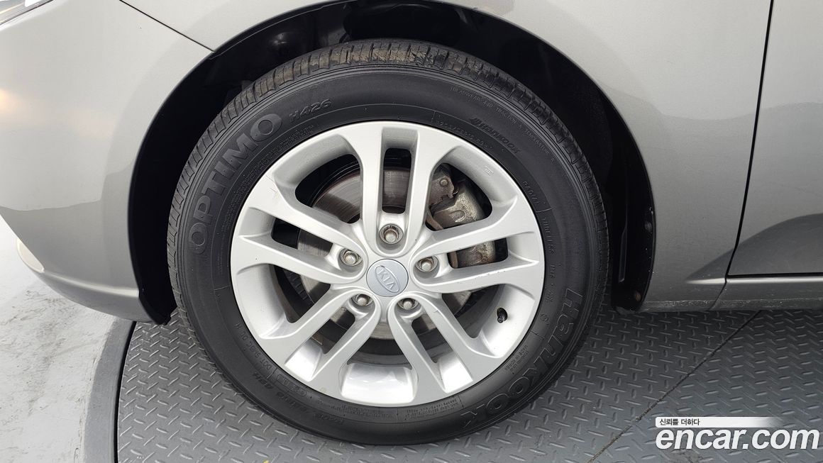 Kia Porte 2011