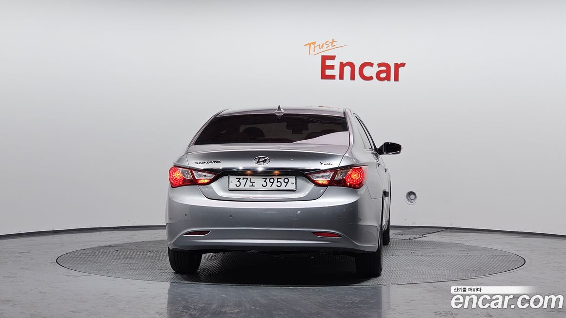 Hyundai Sonata 2010