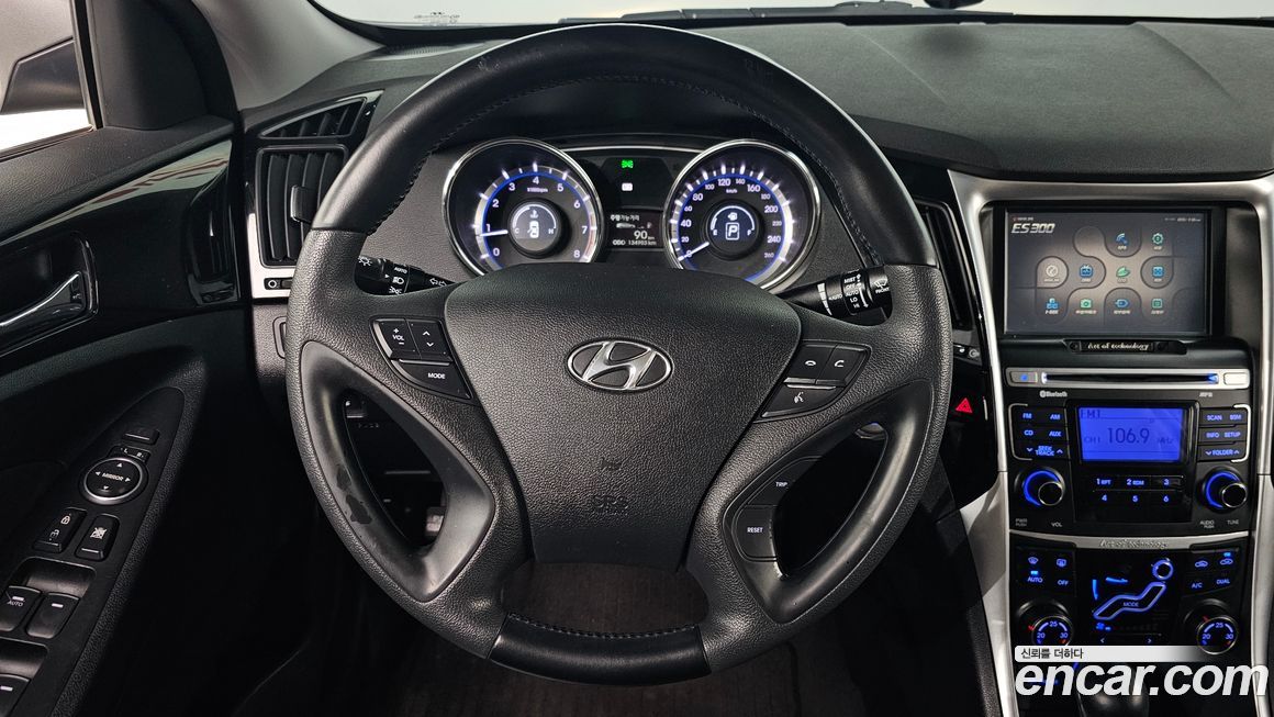Hyundai Sonata 2010