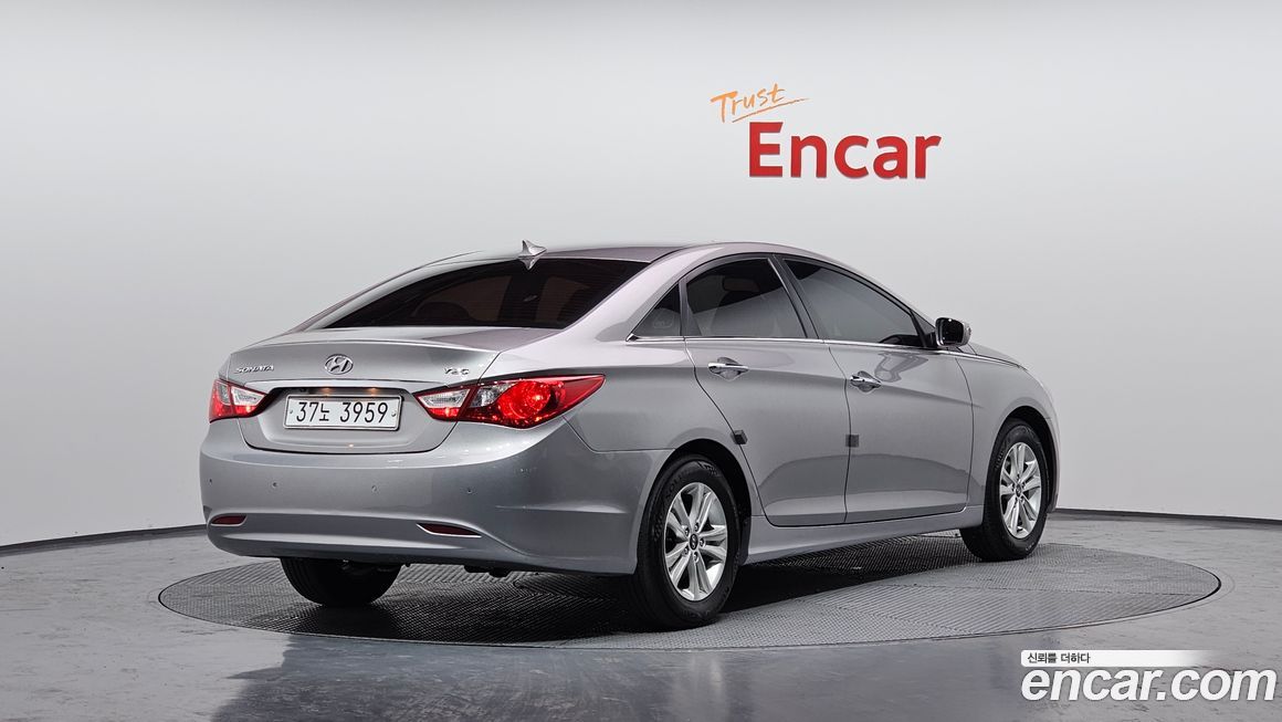Hyundai Sonata 2010