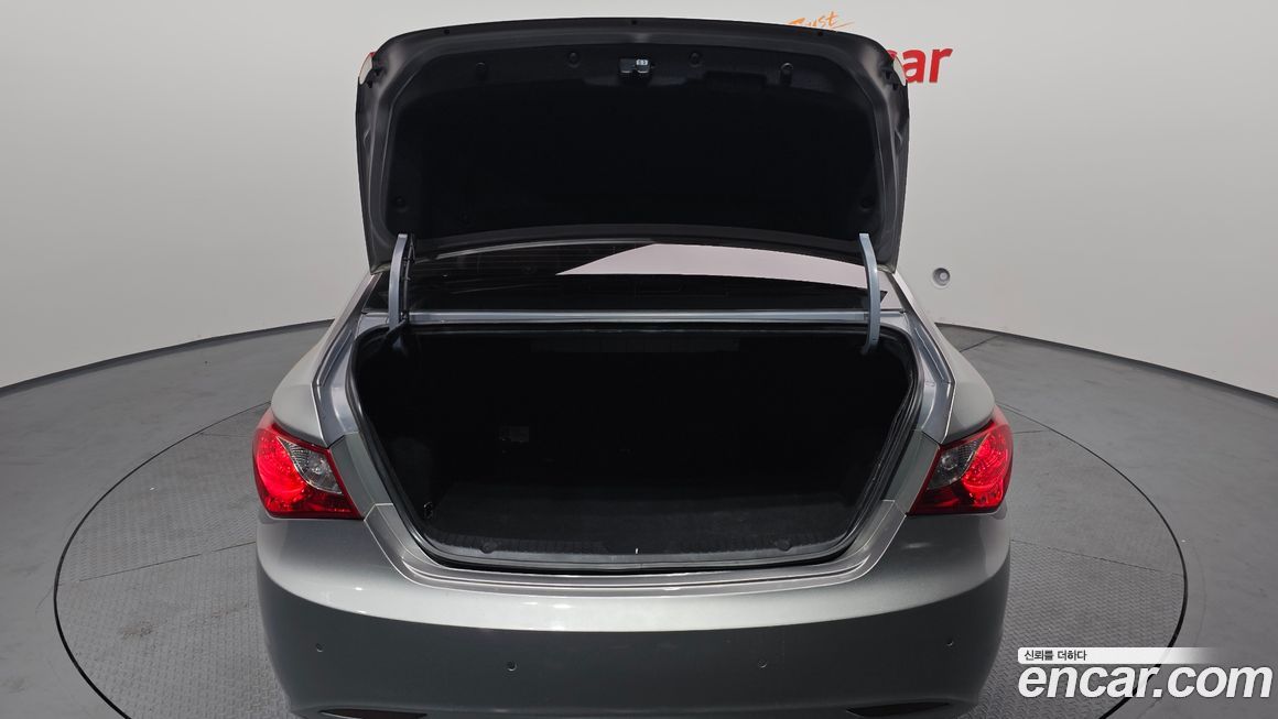 Hyundai Sonata 2010