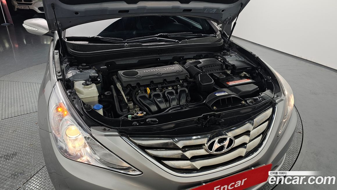 Hyundai Sonata 2010