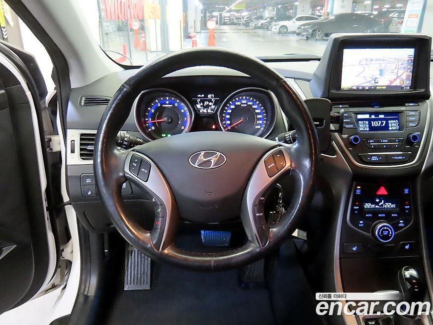 Hyundai AVANTE 2014