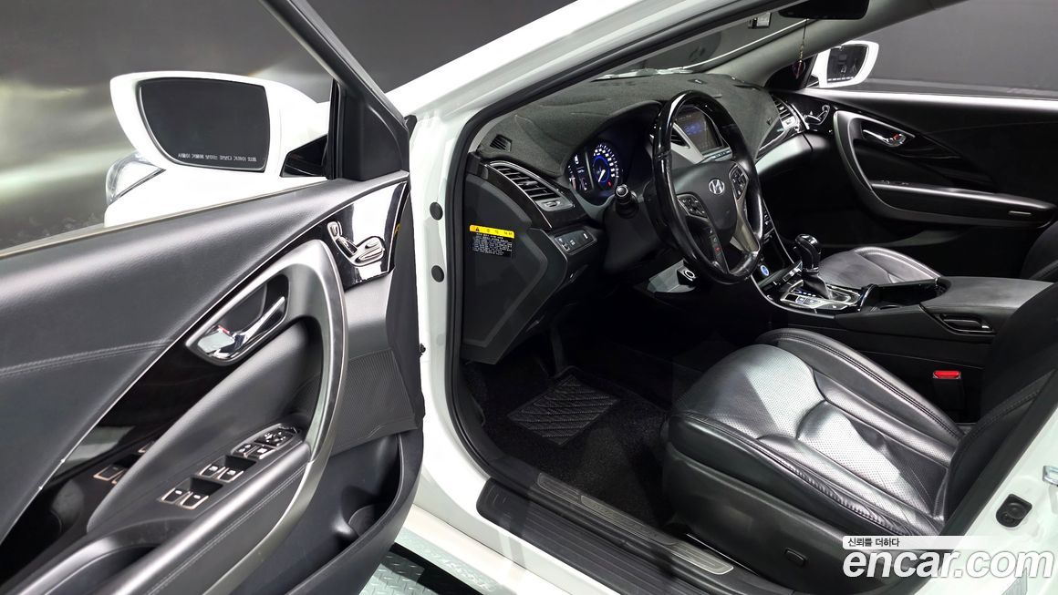 Hyundai Grandeur 2012