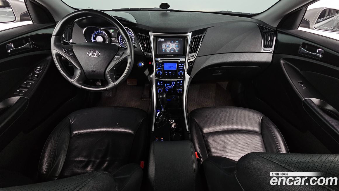 Hyundai Sonata 2010