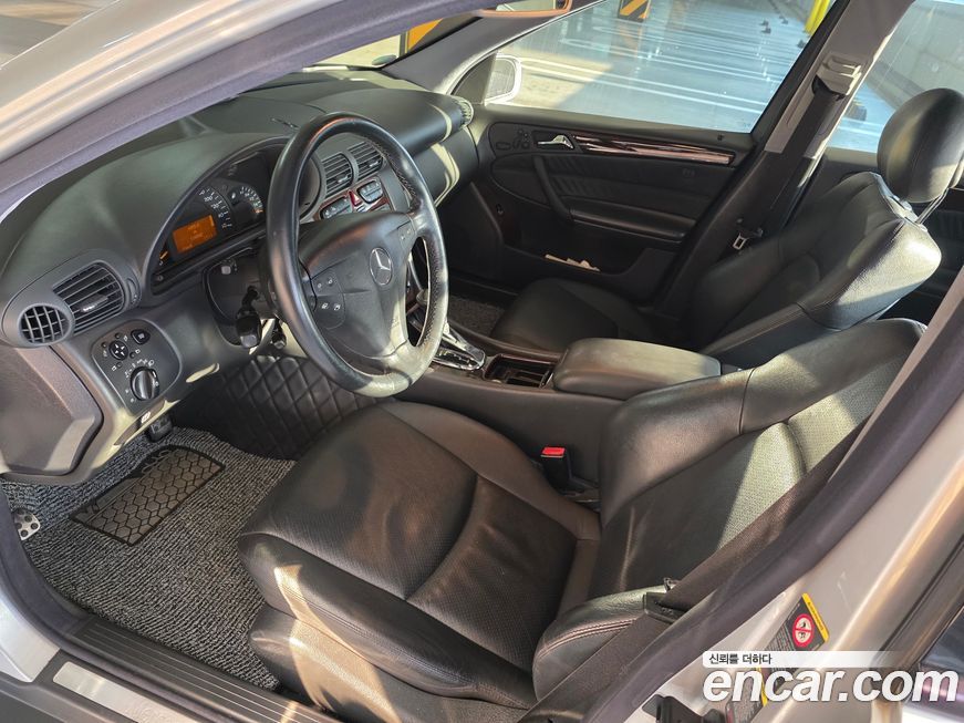 Mercedes-Benz C-Class 2004