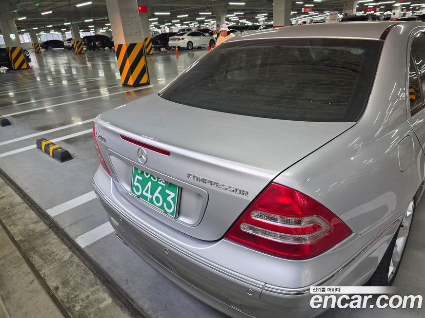 Mercedes-Benz C-Class 2004