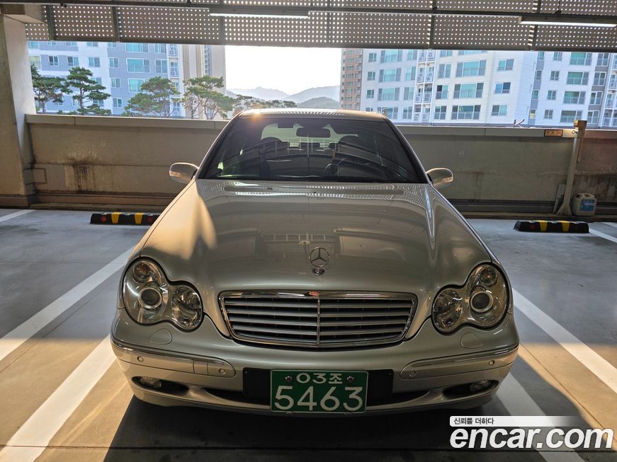 Mercedes-Benz C-Class 2004