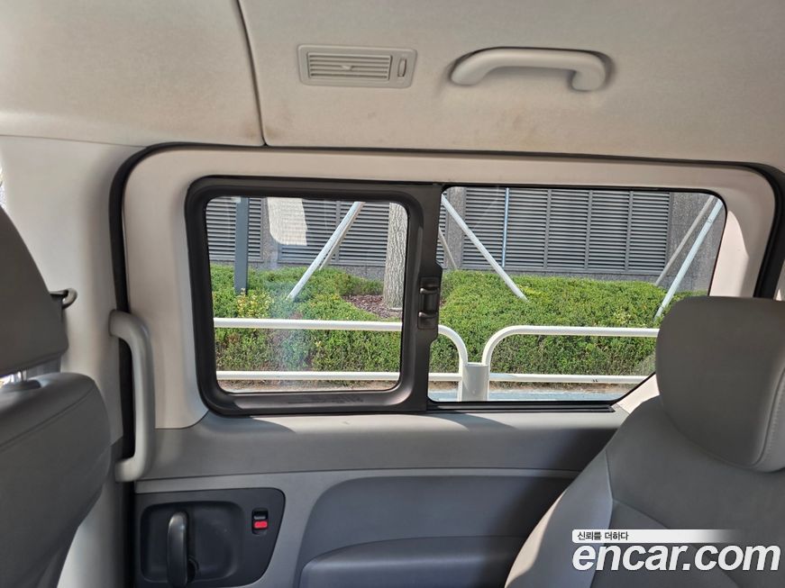 Hyundai Starex 2018