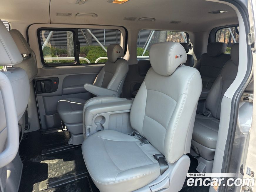 Hyundai Starex 2018