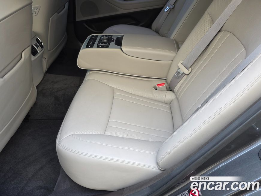 Genesis G80 2017
