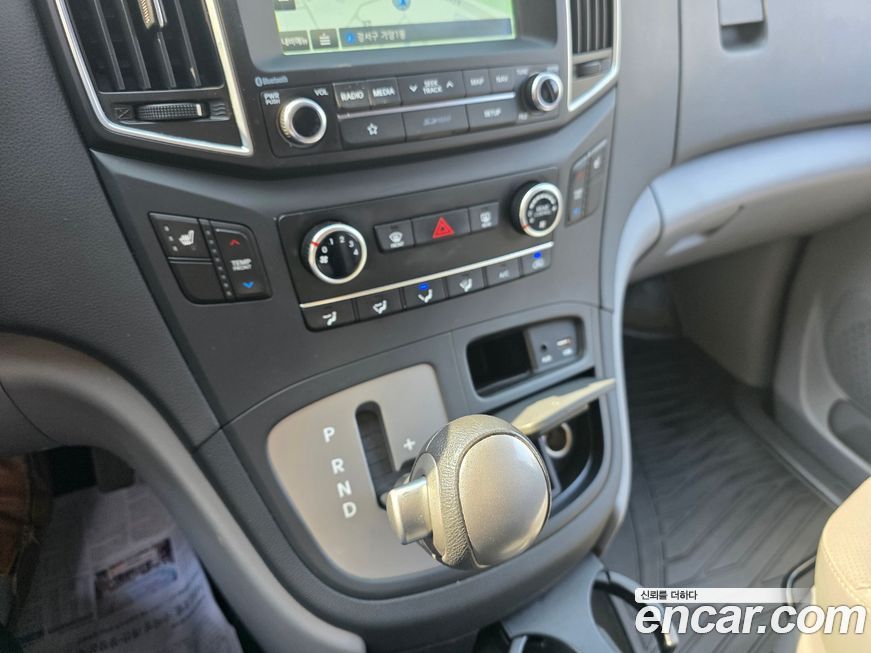 Hyundai Starex 2018