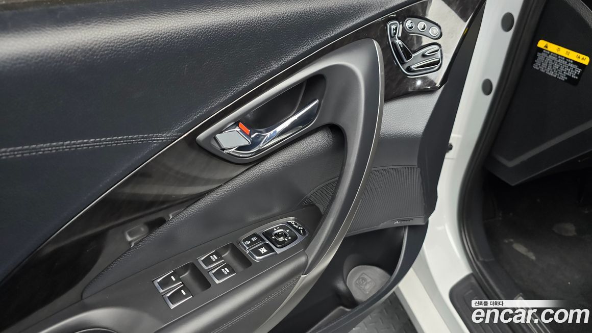 Hyundai Grandeur 2016