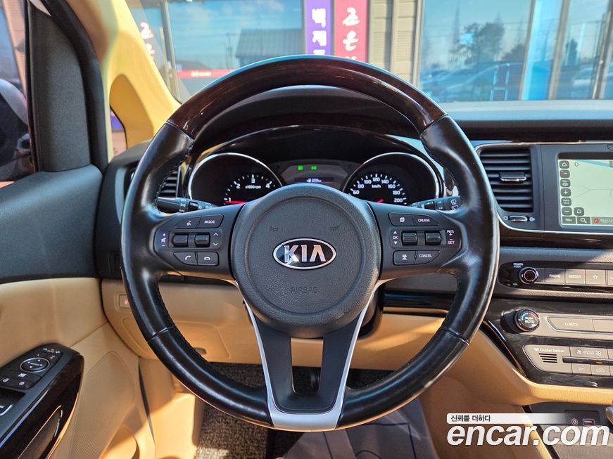 Kia Canival 2019