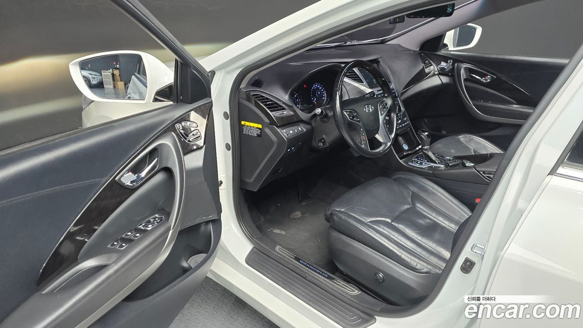 Hyundai Grandeur 2016