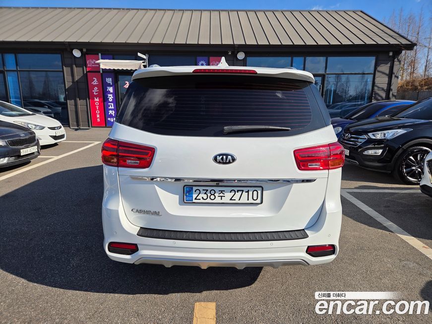 Kia Canival 2019