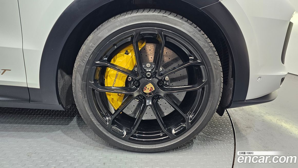 Porsche Cayenne 2023