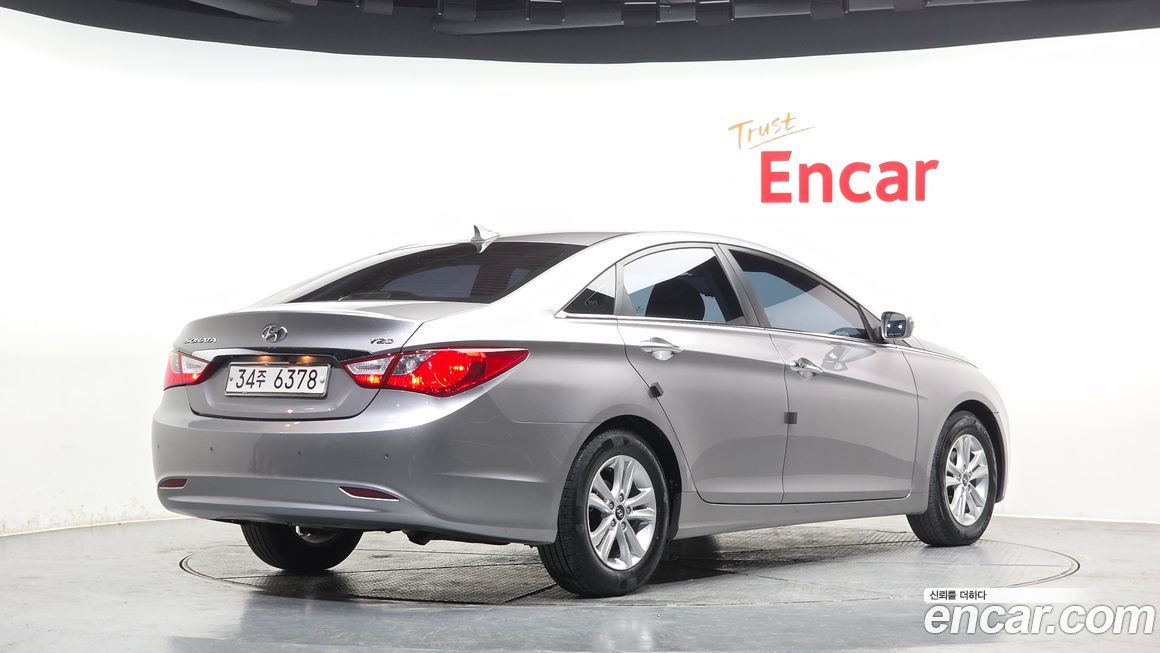 Hyundai Sonata 2010