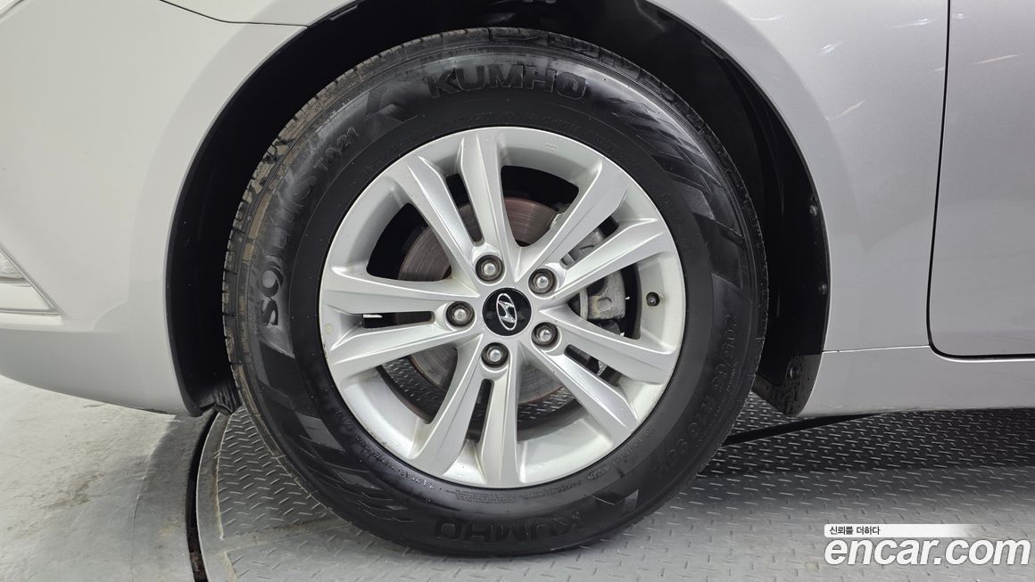 Hyundai Sonata 2010