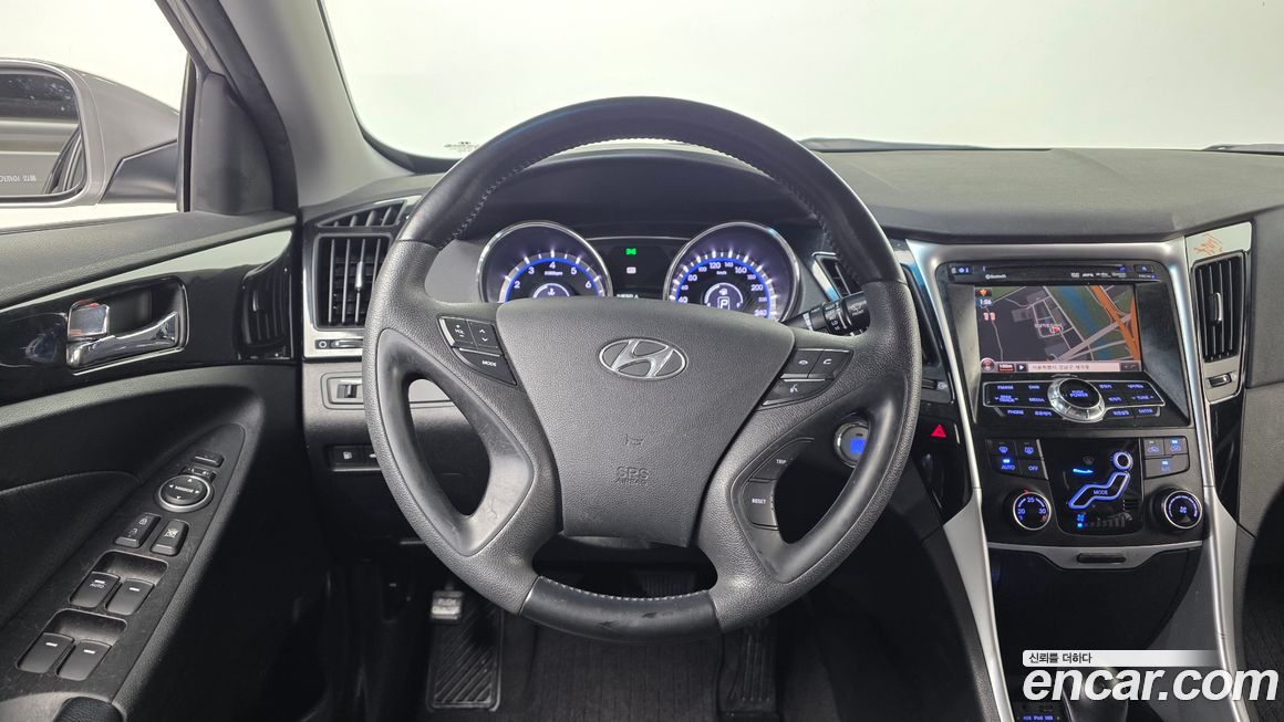 Hyundai Sonata 2010